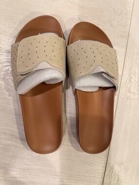 Women’s Beige Brown Rubber Slide Sandals Arch Support Comfort Size 7